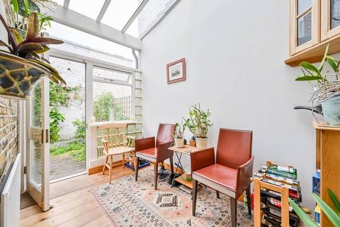 2 bedroom terraced house for sale, Sutton Street, Shadwell, London, E1