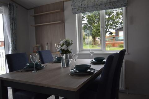 2 bedroom lodge for sale, Sand le Mere Holiday Park