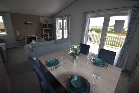 2 bedroom lodge for sale, Sand le Mere Holiday Park