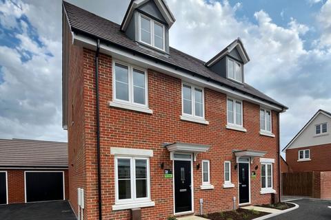4 bedroom townhouse for sale, Sheerwater Way, Chichester, PO20