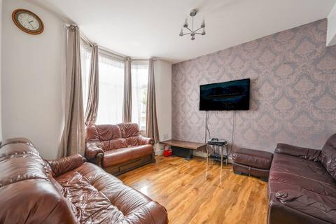 3 bedroom terraced house for sale, Marlborough Road, Forest Gate, London, E7
