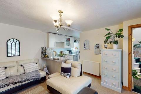 2 bedroom flat to rent, 108P – High Buckholmside, Galashiels, TD1 2HP