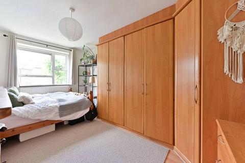 2 bedroom flat to rent, Princes Road, Wimbledon, London, SW19