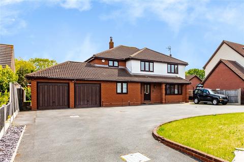 5 bedroom detached house for sale, North Drive, Mayland, Chelmsford, CM3