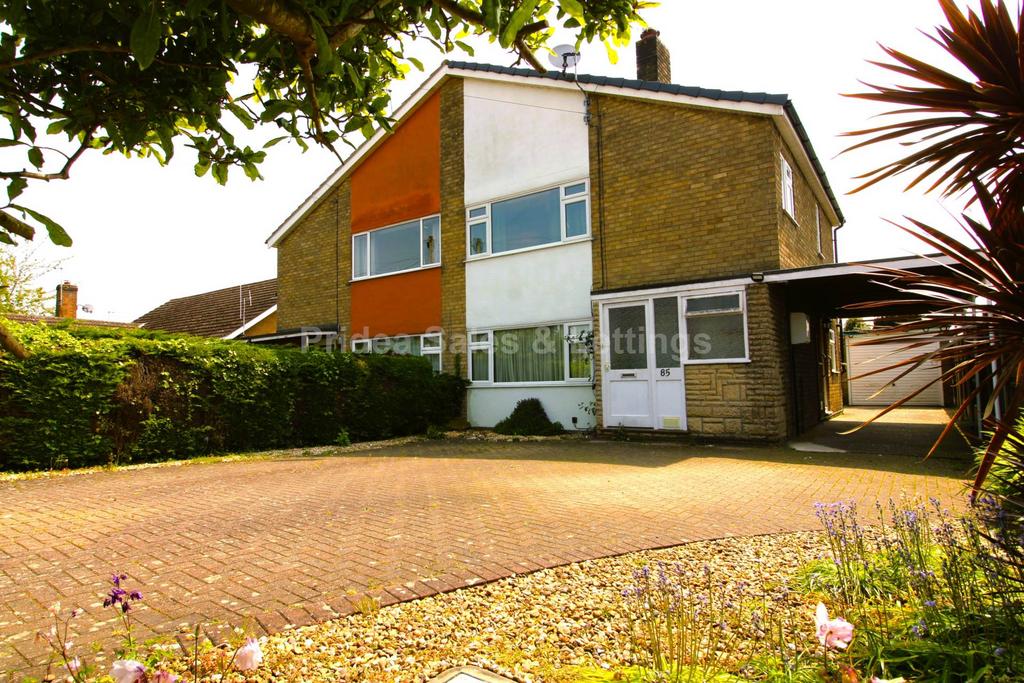 Westcliffe Road, Sleaford, NG34 9AX 3 bed semidetached house for sale