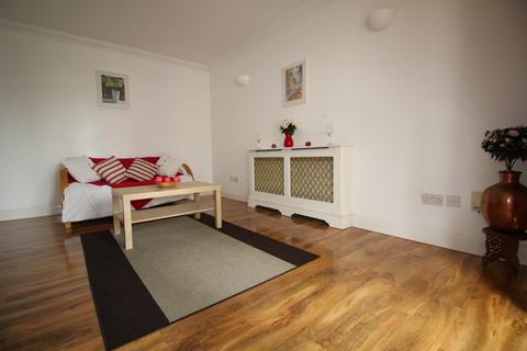 1 bedroom flat to rent, Moreland Street, London EC1V