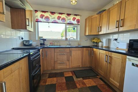 2 bedroom bungalow for sale, Harding Crescent, Tiverton, Devon, EX16