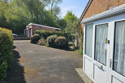 2 bedroom bungalow for sale, Harding Crescent, Tiverton, Devon, EX16