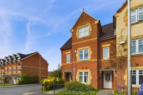 3 bedroom end of terrace house for sale, Chassagne Square, Crewe CW1