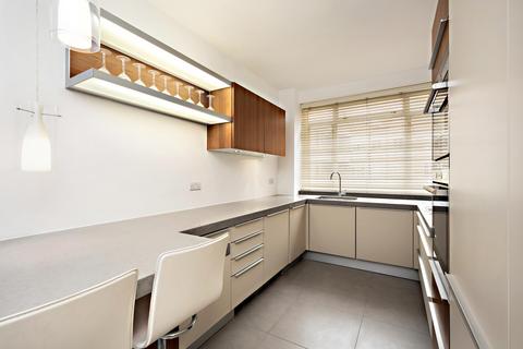 2 bedroom apartment to rent, St James Close, St John's Wood, London, NW8