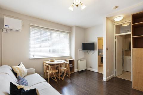 Studio for sale, London SW3