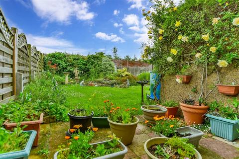 7 Bramblehill Road, Faversham, ME13 7HU