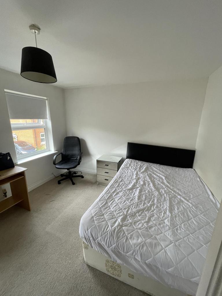 Stortford, CM23 1 bed in a house share to rent £725 pcm (£167 pw)