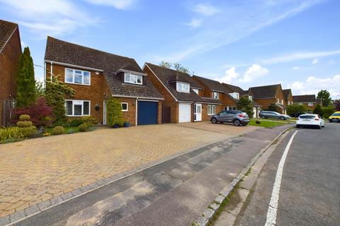 4 bedroom detached house for sale, Roblin Close, Aylesbury HP21