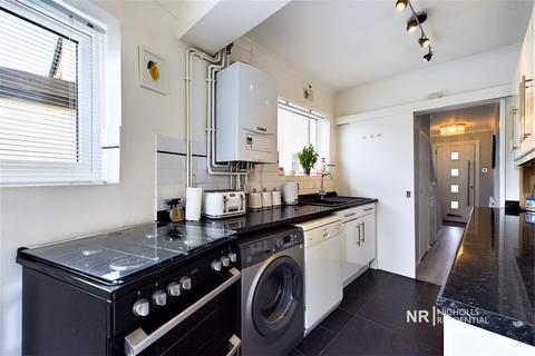 6 Moorfield Road, Chessington, KT9 1AU