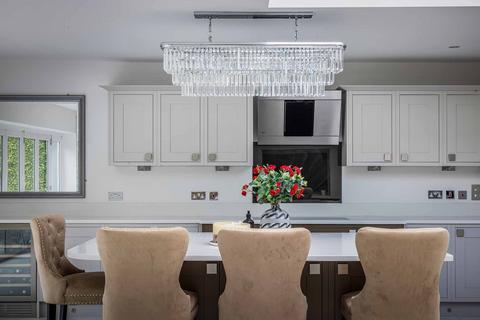 Cranberry Cottage Knowle Grove, Virginia Water, GU25 4JD