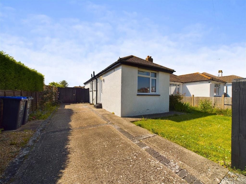 Abbey Road, Sompting, Lancing, BN15 0AB 2 bed semidetached bungalow