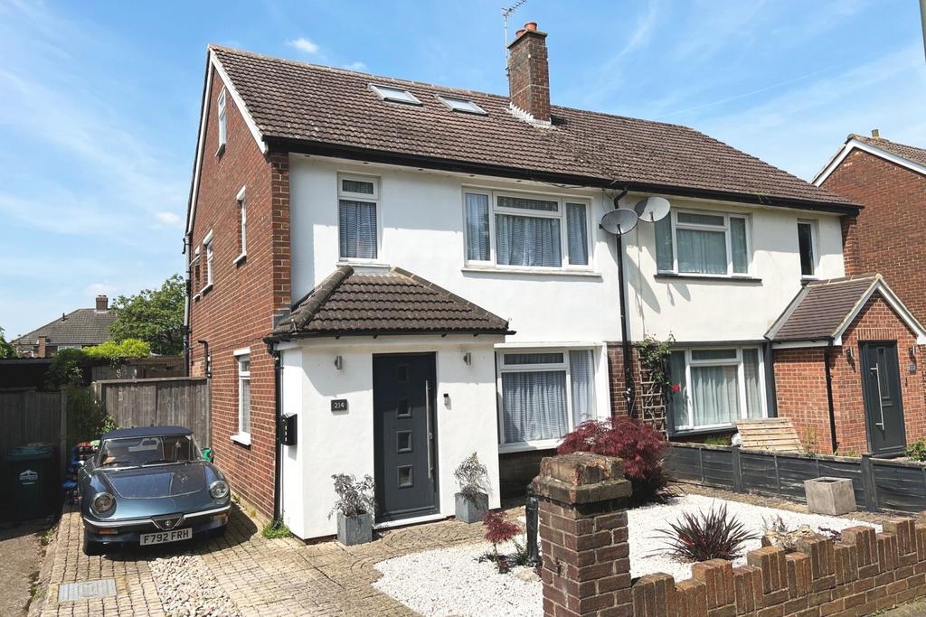 Worple Road, StainesuponThames... 4 bed semidetached house for sale