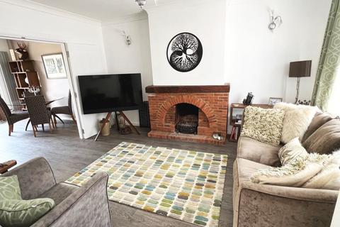 4 bedroom terraced house for sale, 214 Worple Road, Staines-upon-Thames