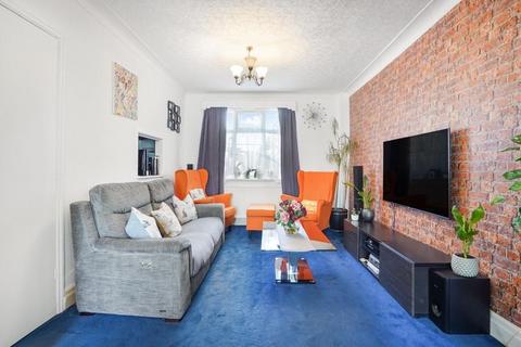 3 bedroom semi-detached house for sale, Leeds LS17