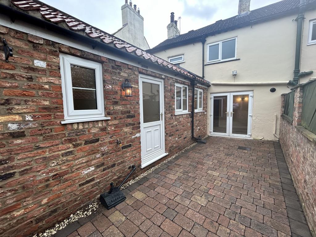 Rear Courtyard