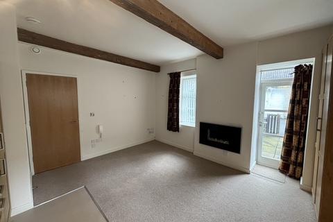 1 bedroom flat for sale, Main Street, Wilsden BD15