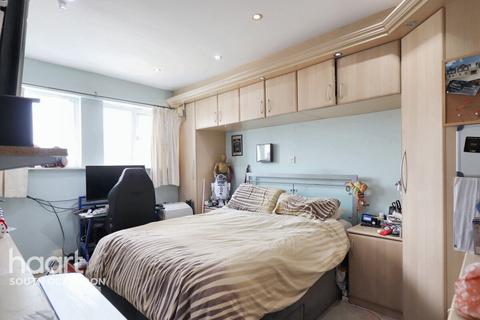 78 Ravel Gardens, Aveley, South Ockendon, RM15 4NH