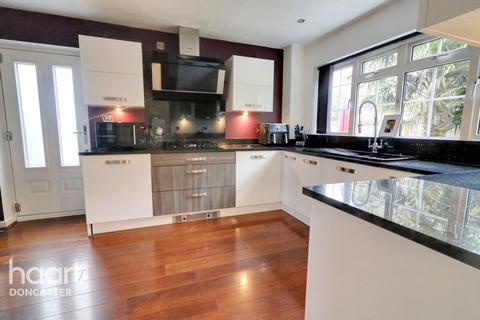 5 Brayton Gardens, Campsall, Doncaster, DN6 9DA