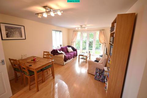 2 bedroom ground floor flat to rent, Lordsmill Court, Waterside, Chesham, HP5 1PR