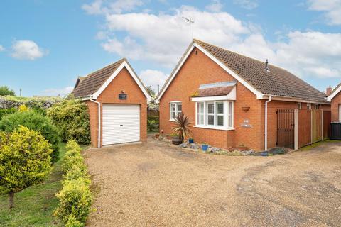 3 bedroom detached bungalow for sale, Cumby Way, Hopton