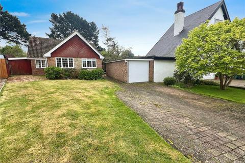 4 bedroom bungalow for sale, Oaks Close, East Cowes, Isle of Wight