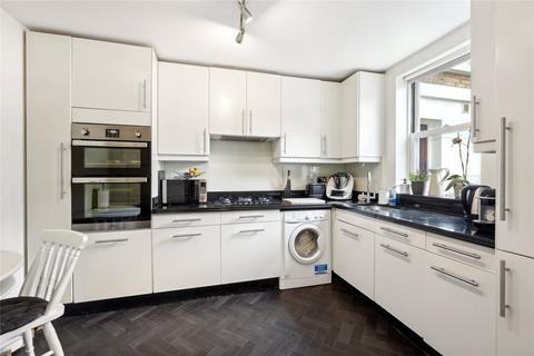 11 Palace Mews, London, SW6 7TQ