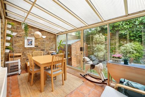 11 Palace Mews, London, SW6 7TQ