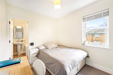 11 Palace Mews, London, SW6 7TQ
