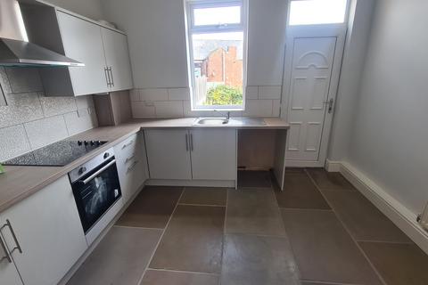 2 bedroom terraced house to rent, Edward Street, Swinton S64