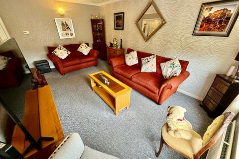 2 bedroom terraced house for sale, 17 Glenlyon Grove, Stanecastle, Irvine