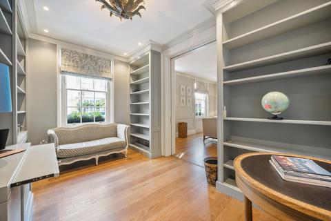 3 bedroom terraced house to rent, Burnsall Street, London, SW3