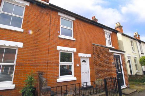 2 bedroom terraced house to rent, Morant Road, Colchester, CO1