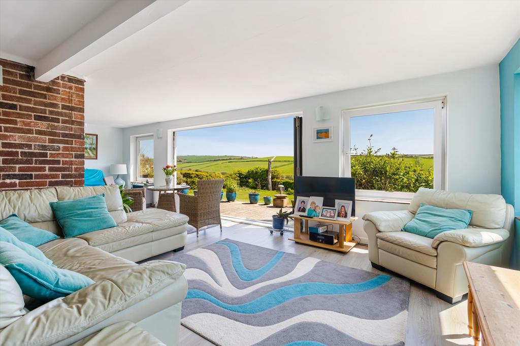 South Milton, Kingsbridge, Devon, TQ7 8 bed detached house for sale £
