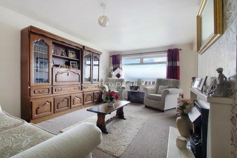 2 bedroom flat for sale, Kings Parade, Clacton-On-Sea CO15