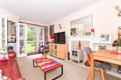 1 bedroom ground floor flat for sale, St. Luke's Avenue, Maidstone, Kent