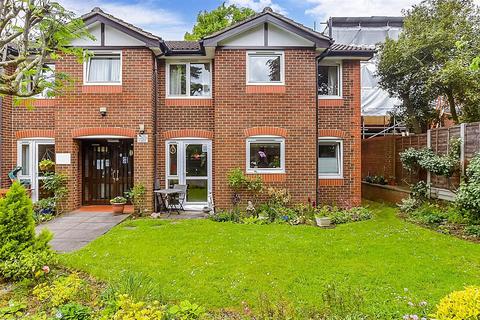 1 bedroom ground floor flat for sale, St. Luke's Avenue, Maidstone, Kent