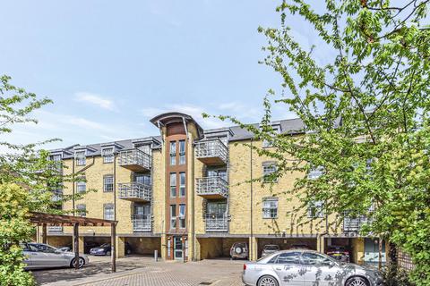 1 bedroom property to rent, Hewetts Quay, Abbey Road, IG11
