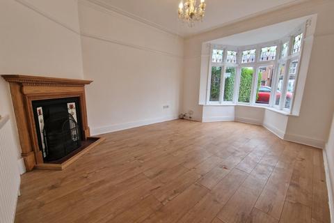 4 bedroom semi-detached house to rent, Royal Road, Sutton Coldfield, B72