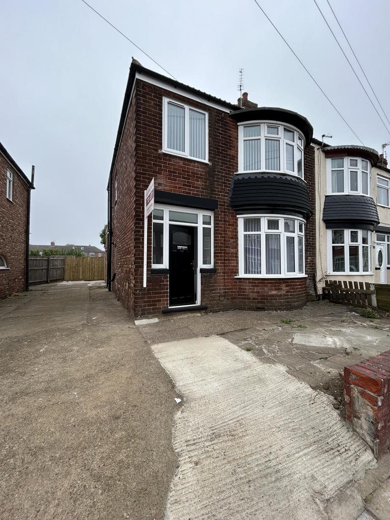 Thames Road, Redcar TS10 3 bed semidetached house to rent £850 pcm