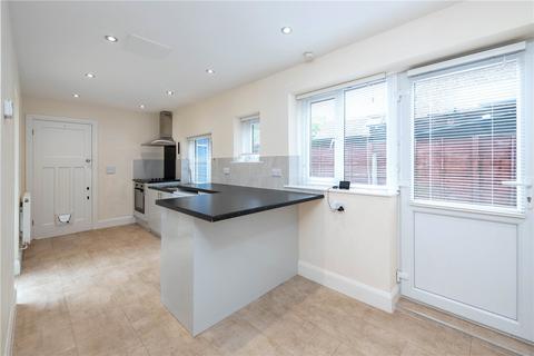 4 bedroom semi-detached house for sale, St. Edmunds Road, Sleaford, Lincolnshire, NG34