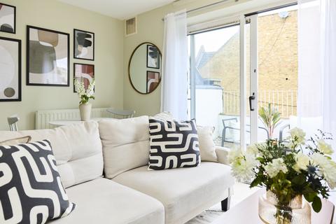 1 bedroom flat for sale, Clapham Common North Side, Battersea, London