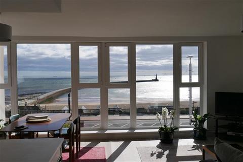 2 bedroom apartment for sale, South Cliff, Roker