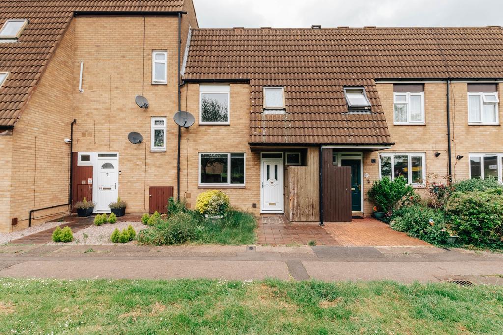 Orton Goldhay, Peterborough PE2 3 bed terraced house for sale £185,000