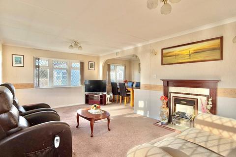 2 bedroom bungalow for sale, Knightcrest Park, Milford Road, Everton, Lymington, SO41